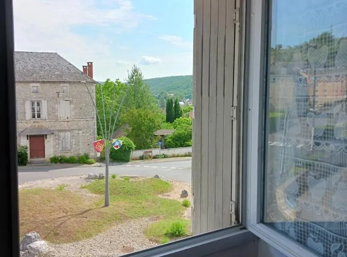 Du Puy D'alon ホテル